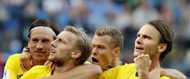 2022年的瑞典国家队：10场比赛输了一半，世界排名降了7位(5)