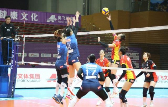 女排联赛半决赛展开争夺 上海天津占得晋级先机(1)