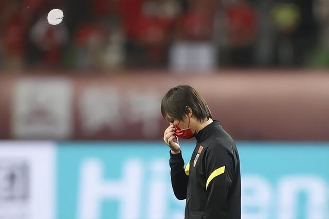 吹头发、嚼海参、跑不死的男人引起的风暴会让中国足球迎来新生吗(1)