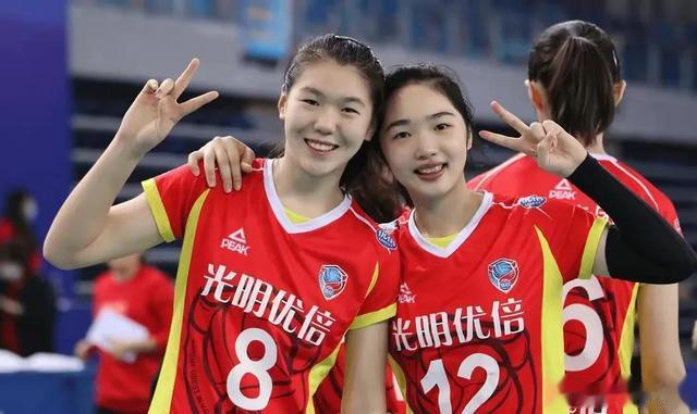 三大零零后球员无缘中国女排集训队，国家队选人令人看不懂(3)