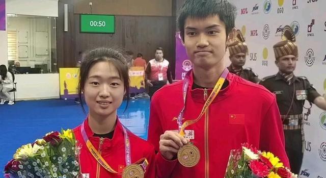 中国代表团狂揽5金2银2铜，看到参赛队员年龄，网友：后生可畏啊(7)