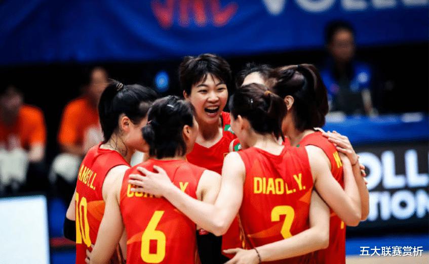 世界女排联赛最新排名：大黑马3-0登顶，中国女排第5，日本队第2(5)