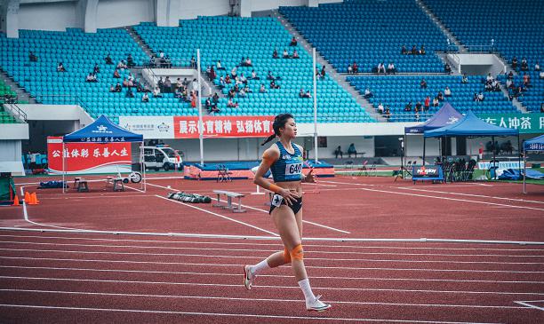 颜值太高了！吴艳妮100米栏夺冠，冲击亚运奖牌，成田径新女神(4)