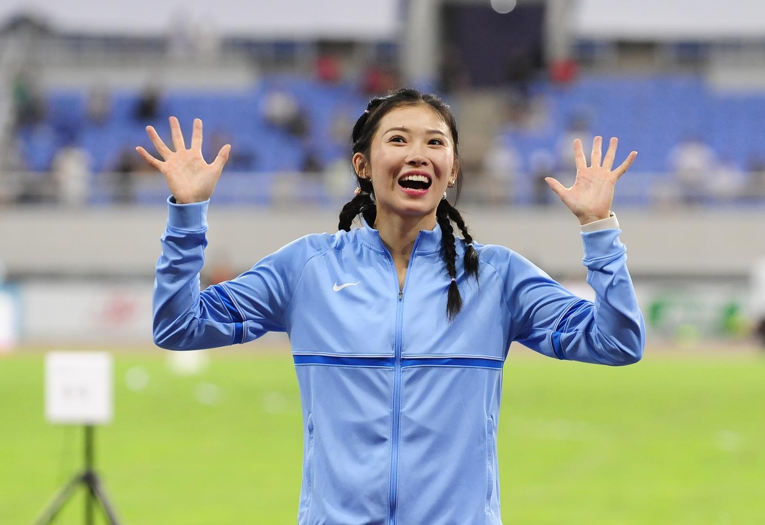 红星专访|100米栏冠军吴艳妮:我也觉得自己好看,但我要走实力路线