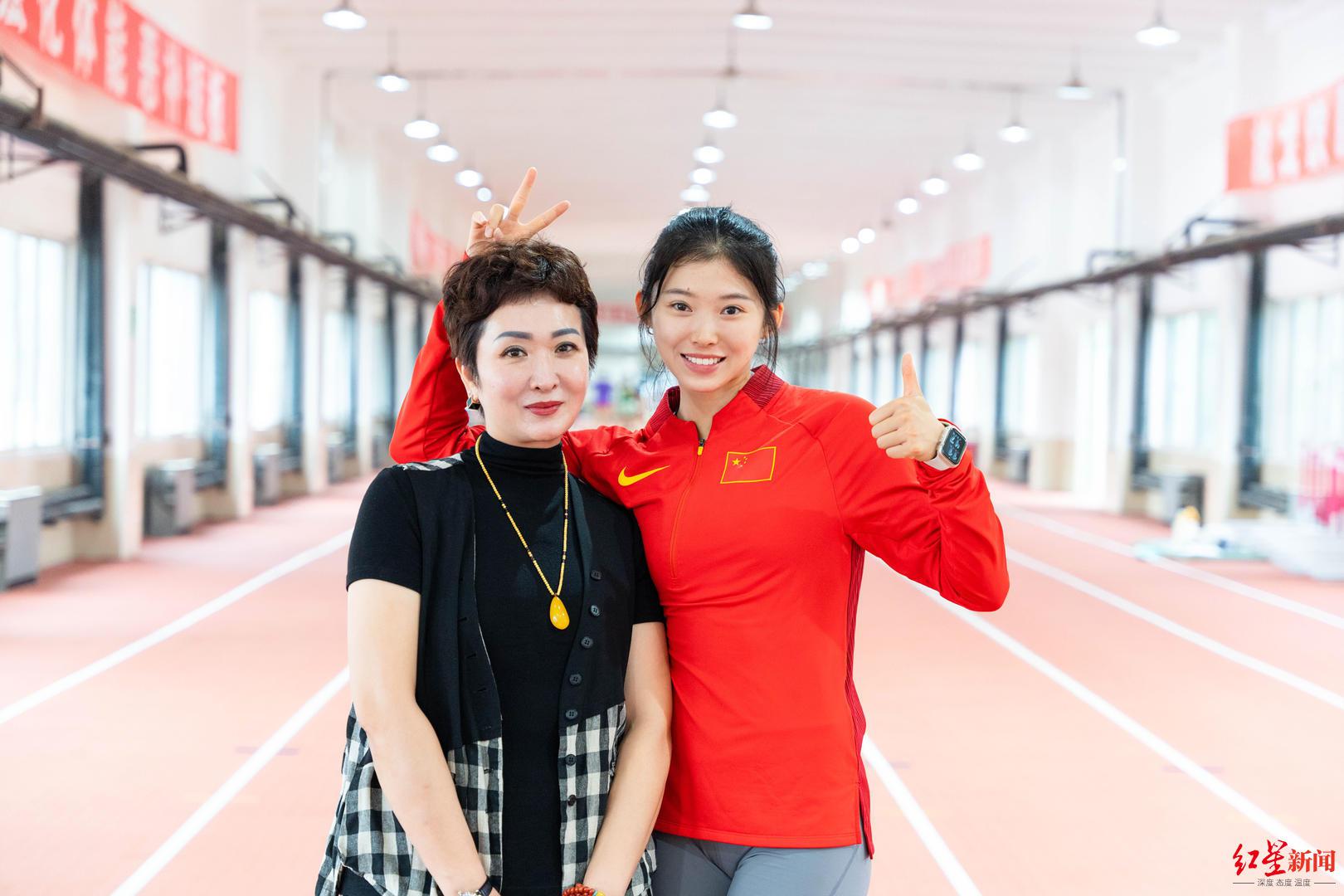 红星专访|100米栏冠军吴艳妮:我也觉得自己好看,但我要走实力路线(2)