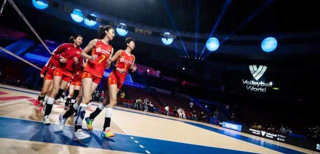 世界女排联赛观感：中国女排队员起伏太大，奥运资格赛非常艰险(1)