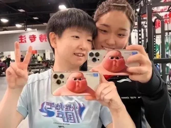 孙颖莎今天对阵两位好姐妹，强势实力力压
2023赛季乒超联赛
女团第四轮对阵及赛(1)