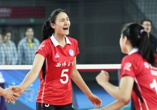 中国女排再做调整，17岁新星火速驰援成惊喜，小朱婷却再度落选

随着女排世界联赛(2)
