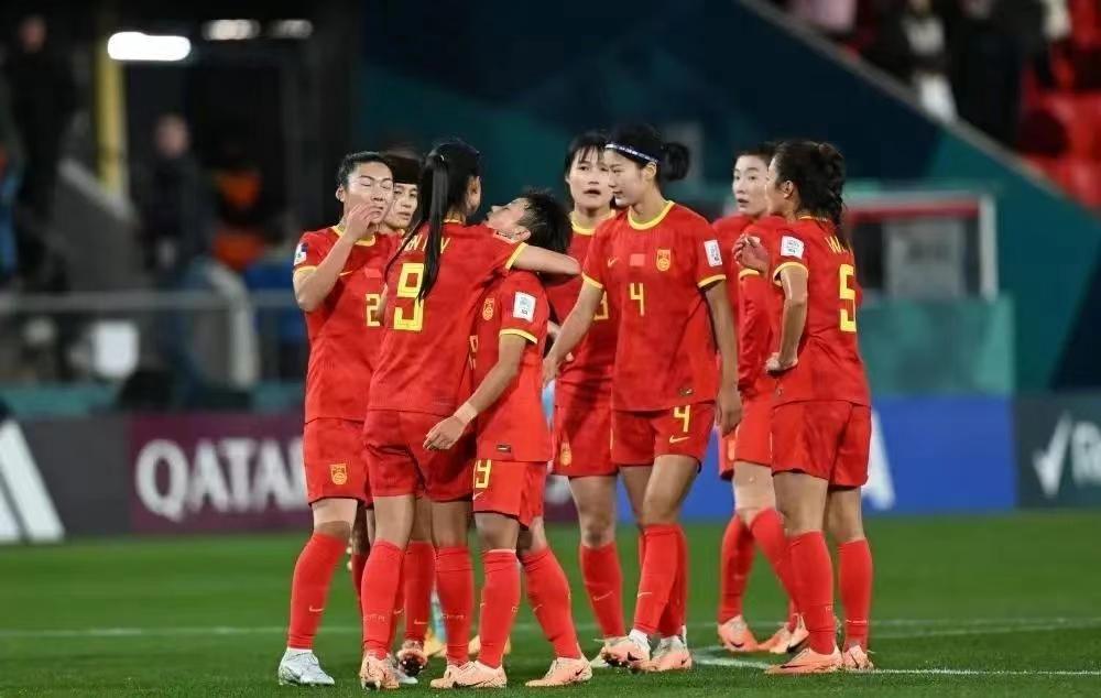 中国女足世界杯惨败，主帅高仓麻子一语道破原因，王霜不该被怼