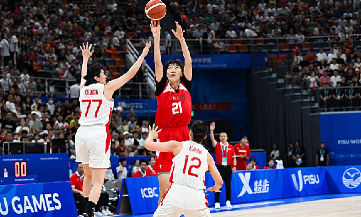 含金量十足！中国女篮击败日本，全胜夺得金牌，为男篮雪耻