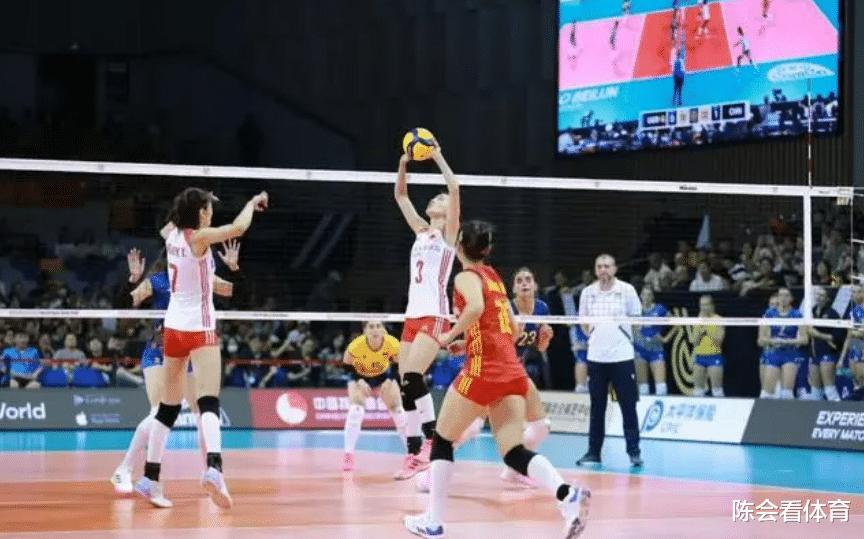 为何中国女排3-0乌克兰网友没一个开心的？打弱队还这表现，可悲