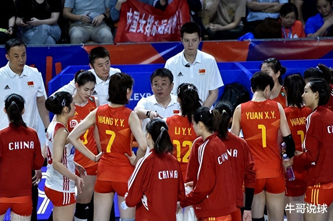 里皮：中国女排无缘直通巴黎奥运会，有4人要承担主要责任(3)