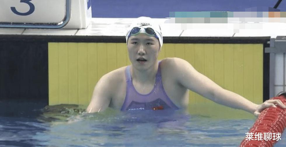 0.02秒绝杀！中国游泳宝贵银牌诞生，27岁第一天才回归，观众沸腾