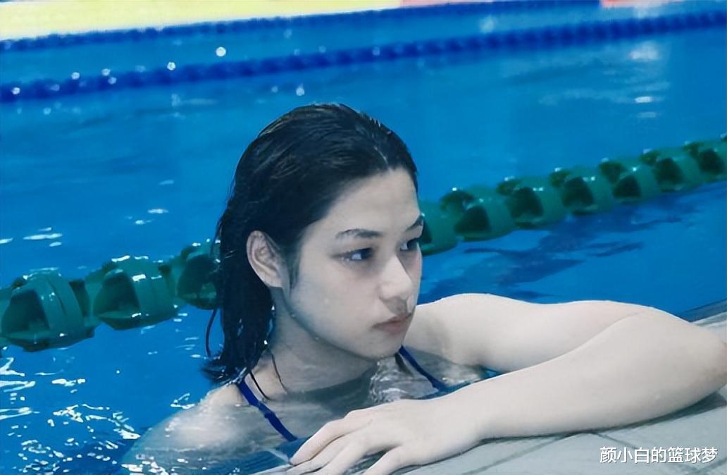 余依婷火到国外！韩媒：美貌实力并重 18岁小将成新泳坛女神(5)