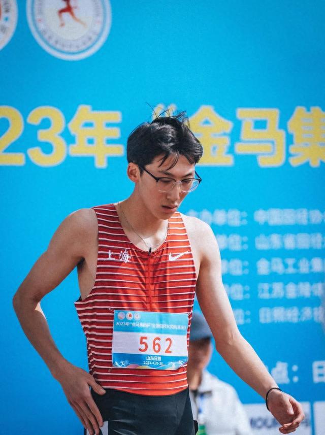 徐卓一朱胜龙携手进110米栏决赛 延续中国男子高栏亚洲荣誉靠他俩(2)