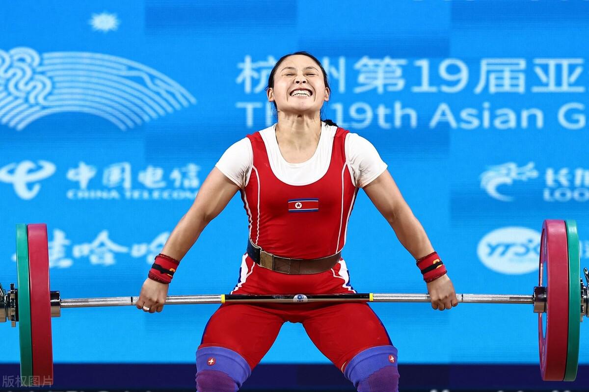 狼来了！“神秘之师”给中国女举出难题，备战奥运压力陡增