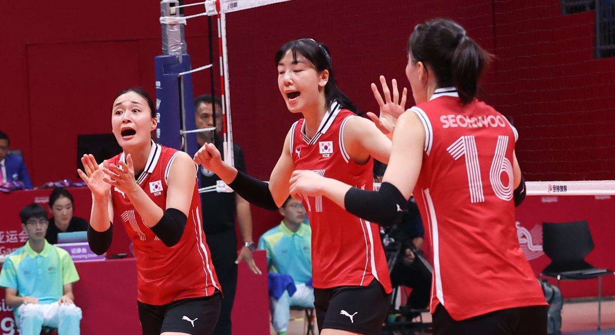 25-2！中国香港女排狂胜却无缘晋级，第三轮综述，八强队伍出炉(3)