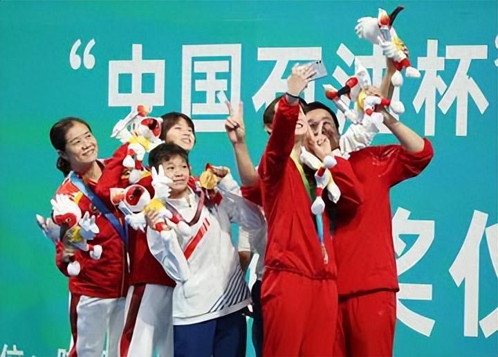 中国跳水双子星争霸赛：全红禅10米台得金，陈宇汐摘银(7)