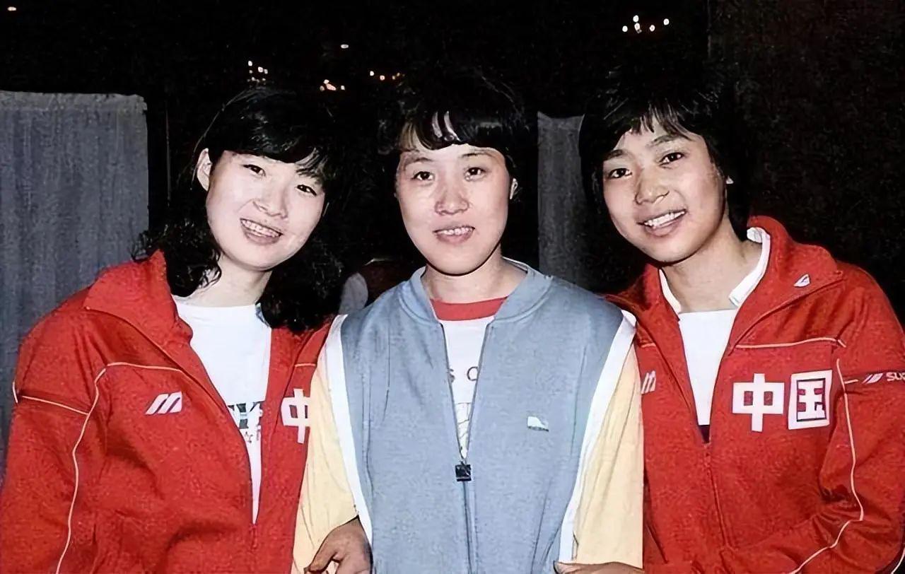 1984年洛杉矶奥运会中国女排夺冠：12名功勋球员今何在？(17)