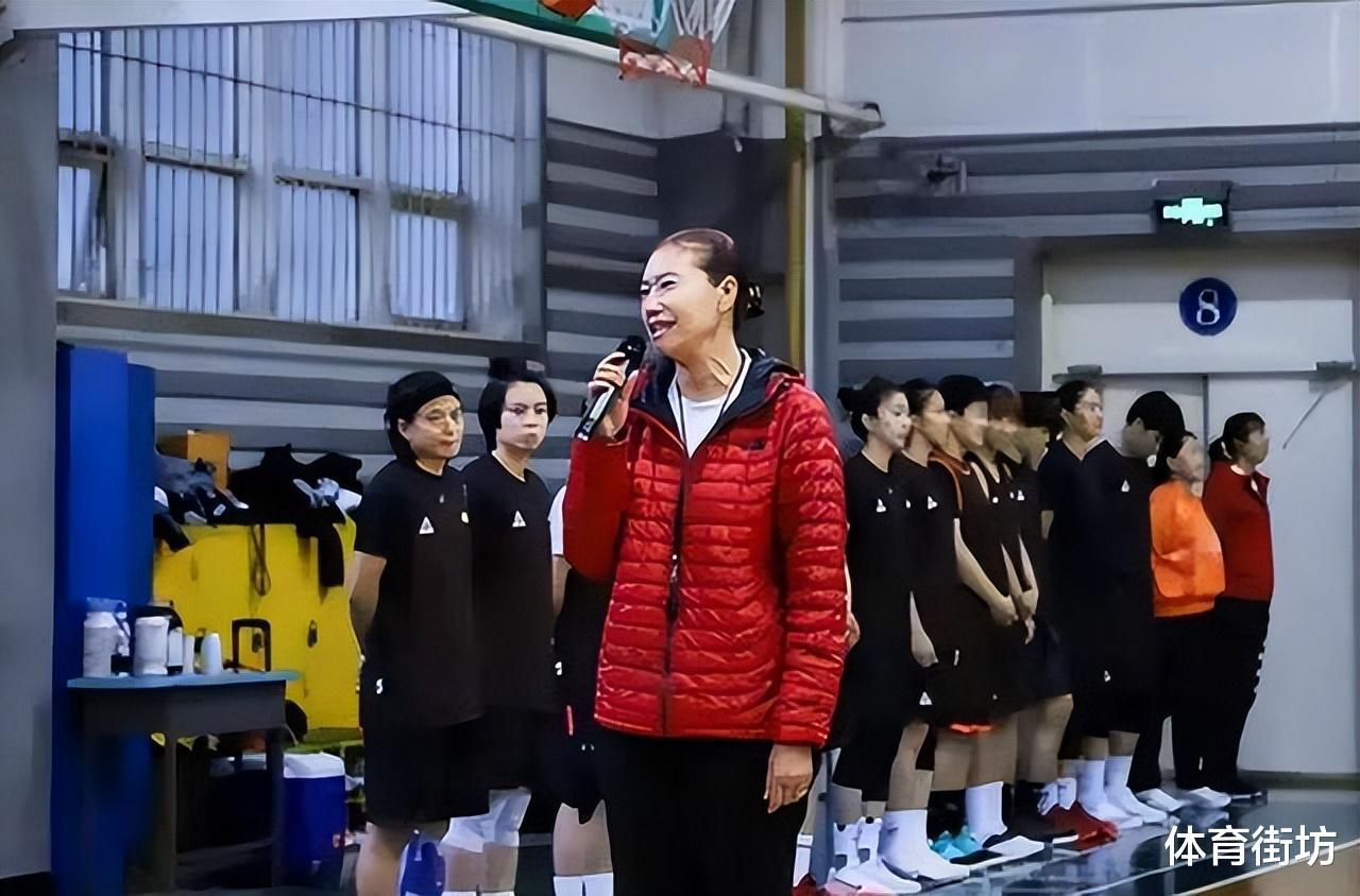 尘埃落定！上海队签约WNBA神锋，单场30+，辽宁名帅冲总冠军(4)