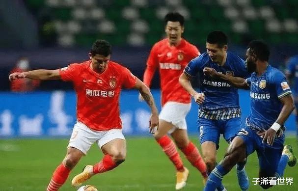 凌晨5点！国内媒体做出争议决定：中国足球成赢家，球迷骂声一片(5)