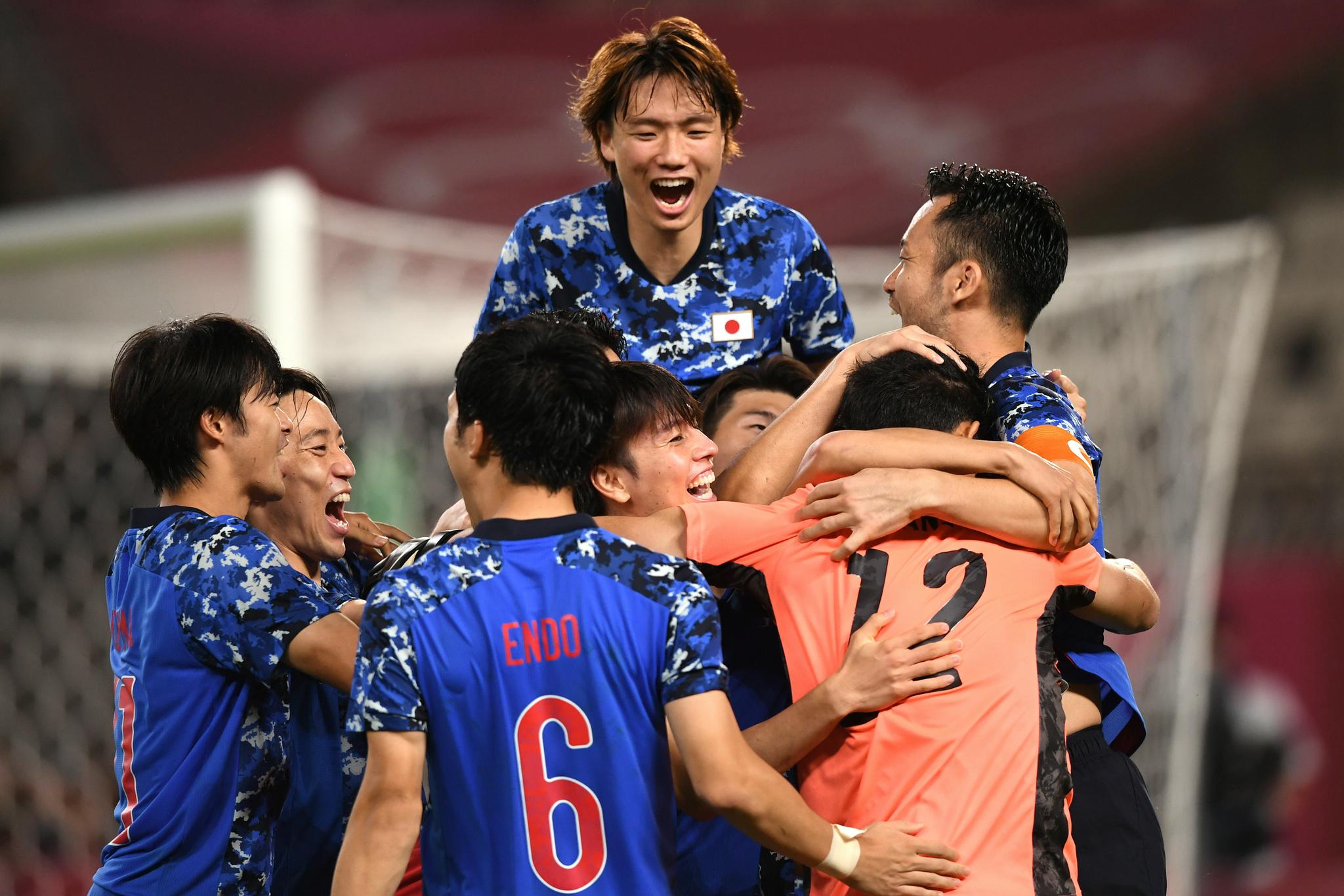 日本队5-0轻松战胜泰国队(1)