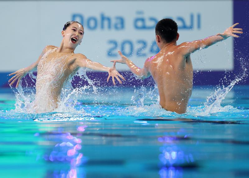 中国花样游泳队7金创世锦赛最佳战绩，16岁男孩会是巴黎新“亮点”吗(2)
