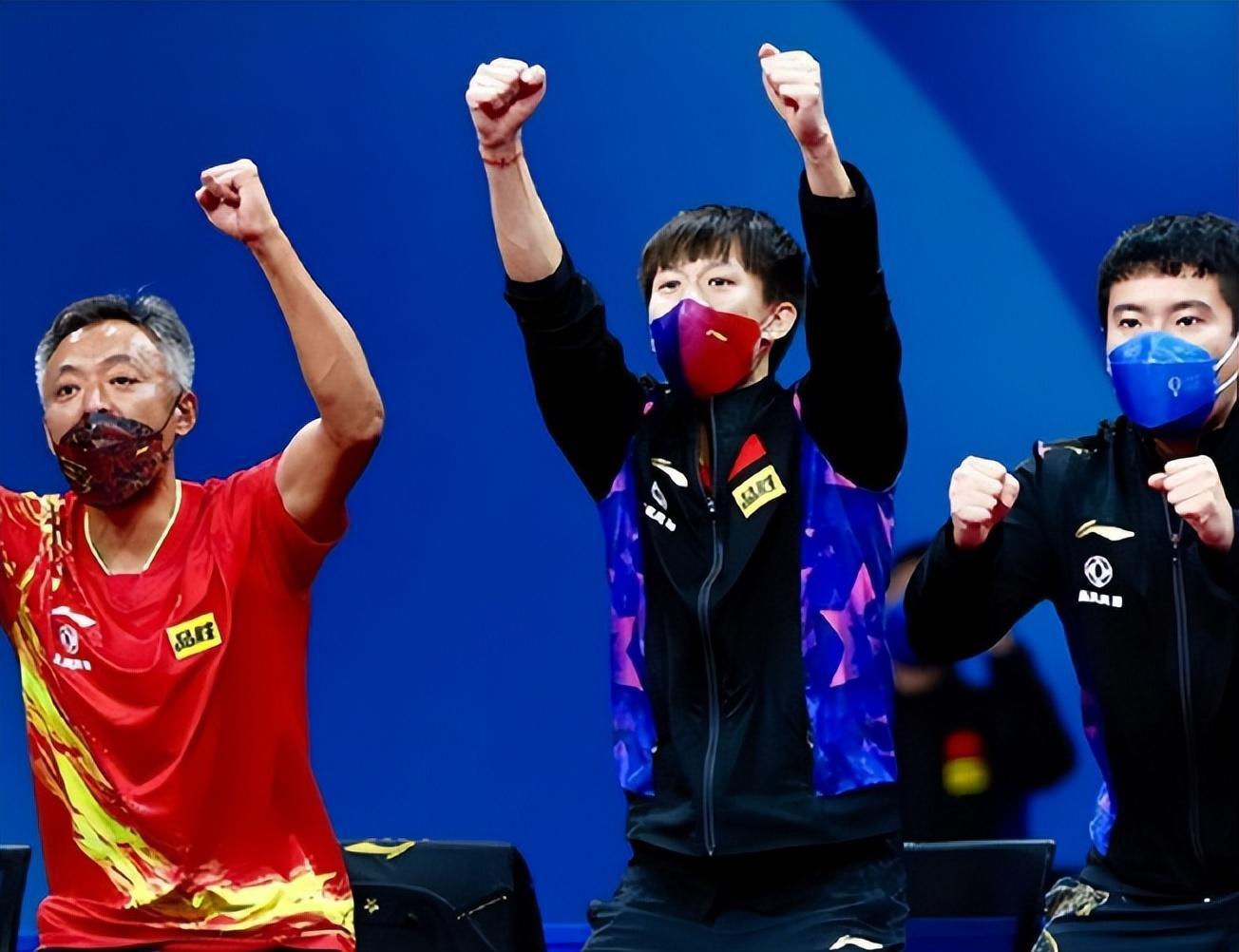 世乒赛爆冷：国乒男队出线，2大世界冠军惜败，张本智和3-0爆发(7)