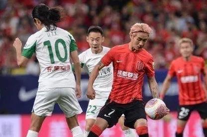 成都豪取3连胜：蓉城渐露冠军相，中国足球应先拜韩国足球为师(2)
