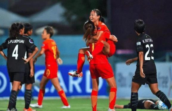 中国女足2-0泰国，打得对手无门将可换，神奇女帅冲击世少赛(3)