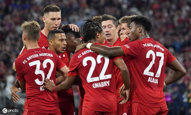 19-20赛季德甲首轮，柏林赫塔2-2拜仁慕尼黑(4)