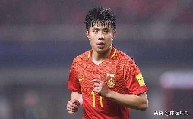 名记：蒿俊闵将长期担任国足队长，32岁的鲁能队魂因何打动里皮(1)