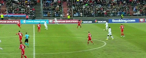 【欧预赛】C罗第99球 B席助攻 葡萄牙2比0客胜出线(1)