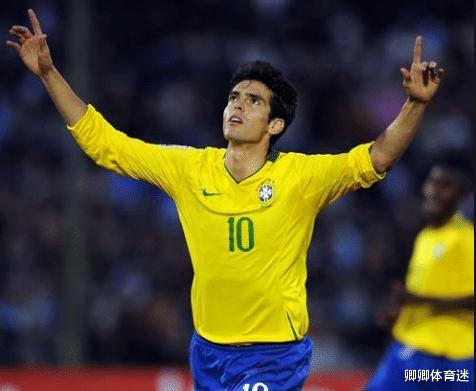 韩日世界杯上，巴西替补席上有位叫卡卡的足球巨星(2)