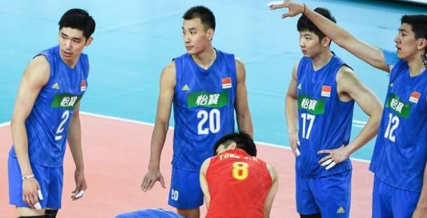 为什么有时候中国男篮、中国男足会出现一些低级失误，教练责任大吗(4)
