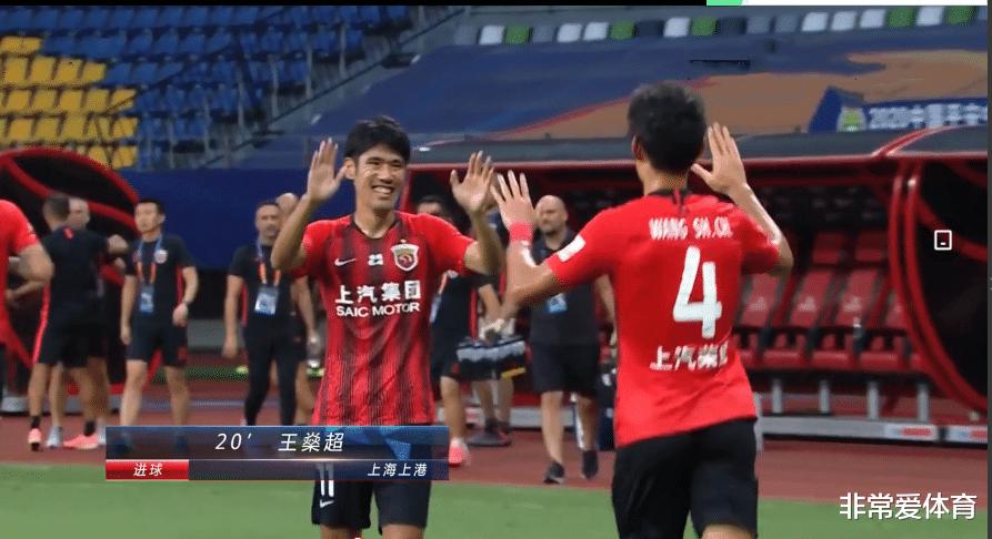 上港王燊超成中超第一后卫   所进球助攻场次全胜   只差顶级0.1(3)