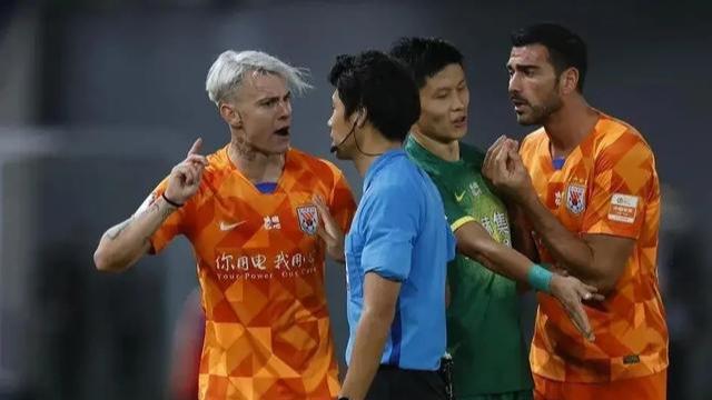中国足球越来越差跟裁判水平差有多大关系？(1)