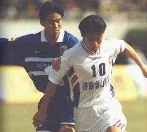 2004年中超球衣 山东鲁能泰山球衣历史演变(6)
