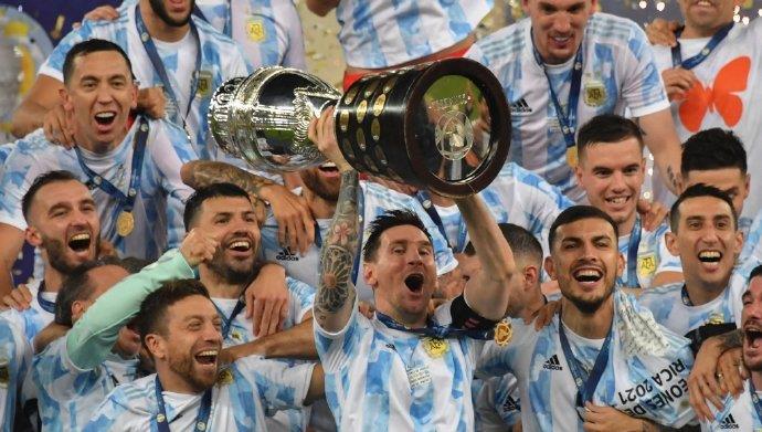 阿根廷主帅年薪仅50万，南美10帅最低，不及蒂特零头=梅西4天工资(3)