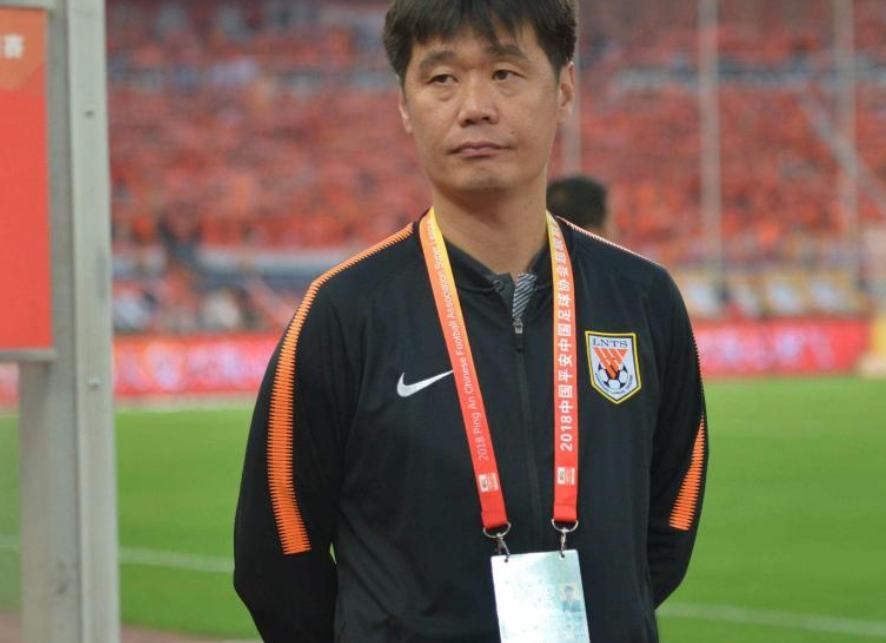 他担任中国国家队男足教练，会让中国足球冲出亚洲，走向世界吗？(6)