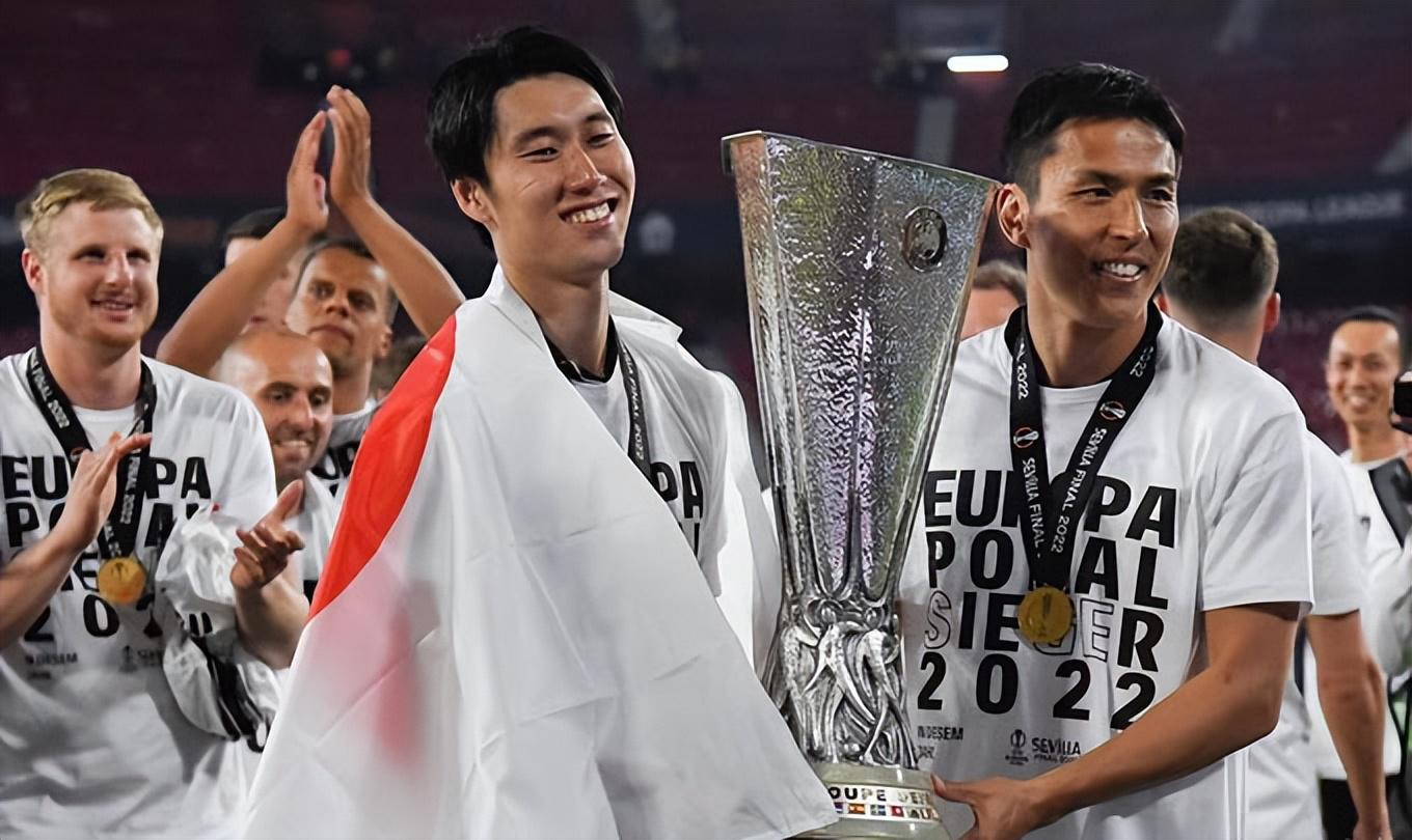 记者谈日本球员欧战夺冠：中国球员在要账，范志毅们都没达这高度(1)