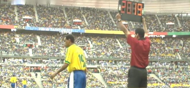 世界杯小历史，1998年世界杯揭幕战，乌龙君建功，巴西险胜苏格兰(24)
