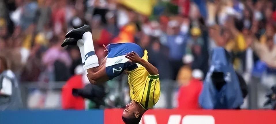 世界杯小历史，1998年世界杯揭幕战，乌龙君建功，巴西险胜苏格兰(28)