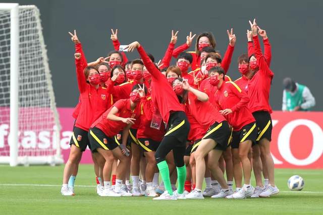 中国女足东亚杯将与两支强队切磋 外界应给予球员们更多包容与鼓励(5)