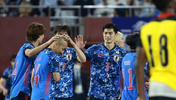 日本队太强了！4-1大胜加纳，世界杯搅局，令西班牙和德国头疼(1)