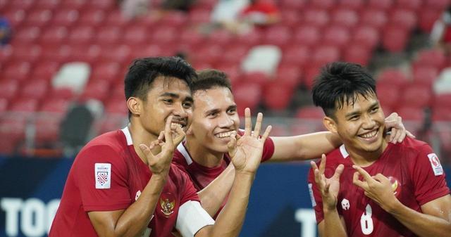 东南亚2巨头崛起，国足无缘2026世界杯？越吹狂喜，但要兼顾事实
