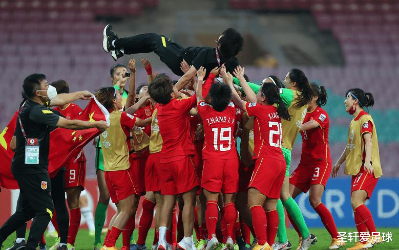 0-8！世界冠军爆冷，10分钟连丢3球，女足欧洲杯最大分差纪录诞生(3)
