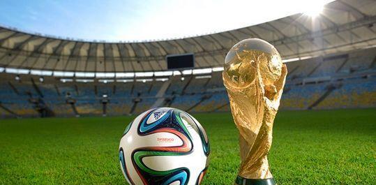 世界杯历史上有四个冠军，小组赛只获得第二名——德国占两次