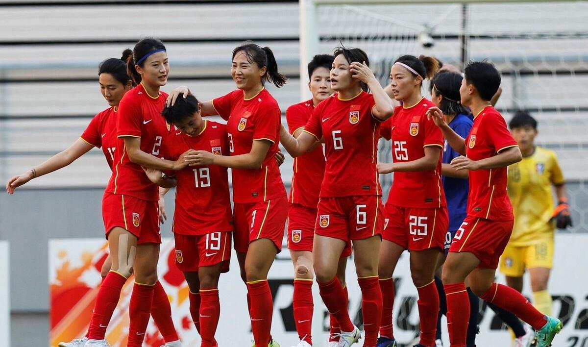 张琳艳：首场比赛很多东西需要总结，第2轮对韩国女足将全力以赴(1)
