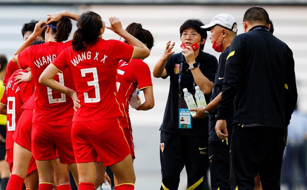 张琳艳：首场比赛很多东西需要总结，第2轮对韩国女足将全力以赴(3)